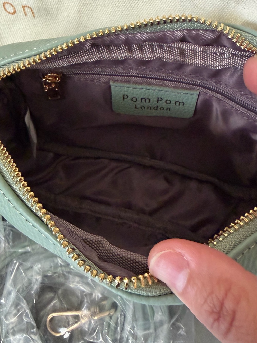 Pom Pom London Mint Green The City Mini Crossbody Bag - Picture 5 of 7